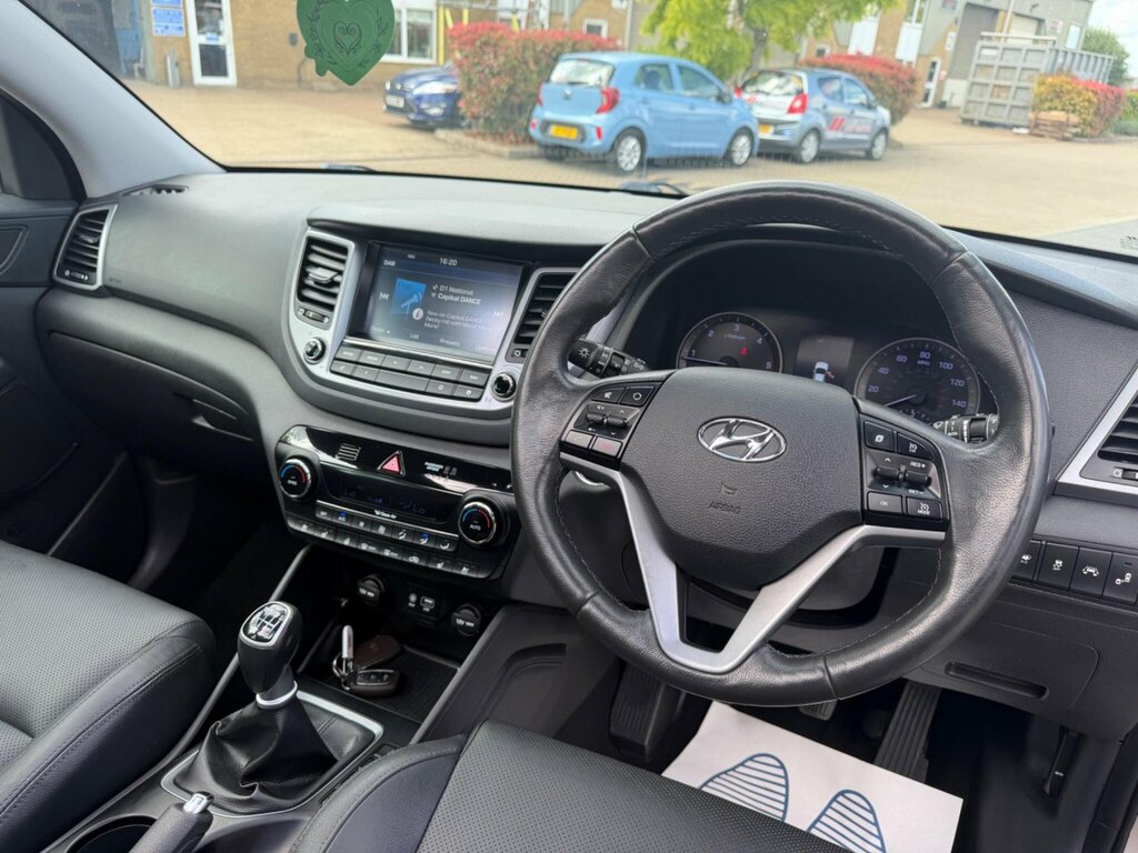 Hyundai Tucson  Grey #17