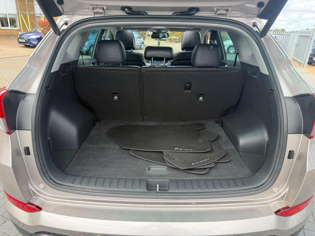 Hyundai Tucson 2.0 Crdi Premium Se 4Wd Euro 6 Beige #6