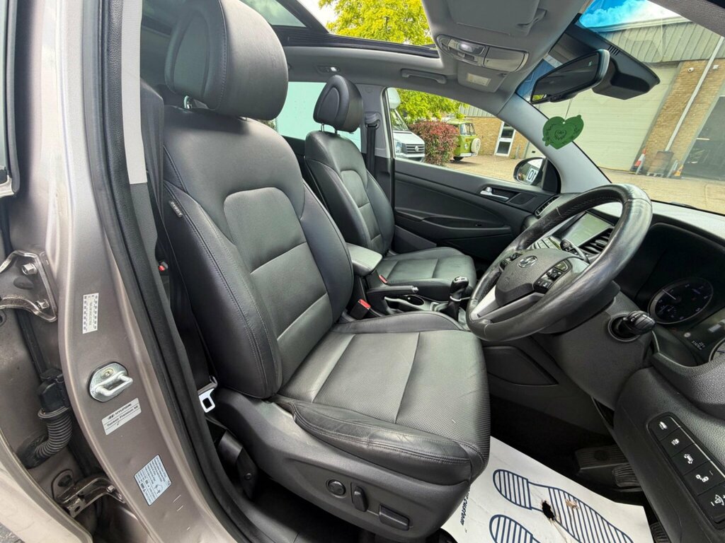 Hyundai Tucson  Grey #13