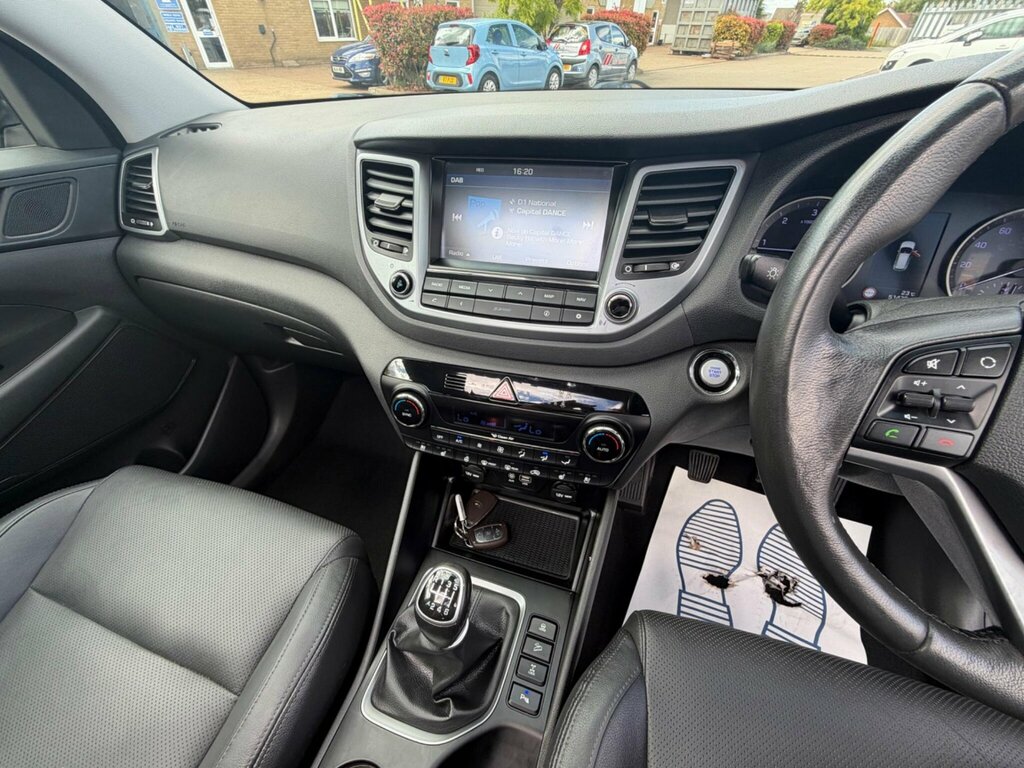 Hyundai Tucson  Grey #28