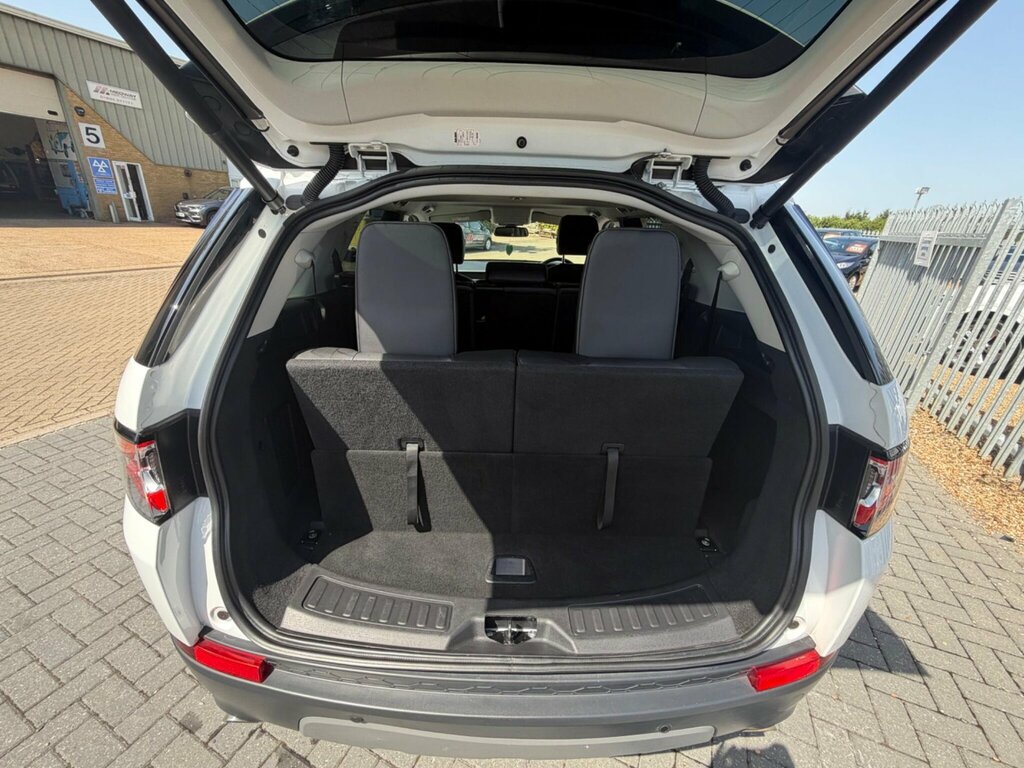 Land Rover Discovery Sport 2.0 Si4 Se Tech 4Wd Euro 6 Ss White #6