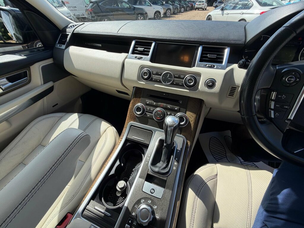 Land Rover Range Rover Sport 3.0 Td V6 Stormer Commandshift  #9