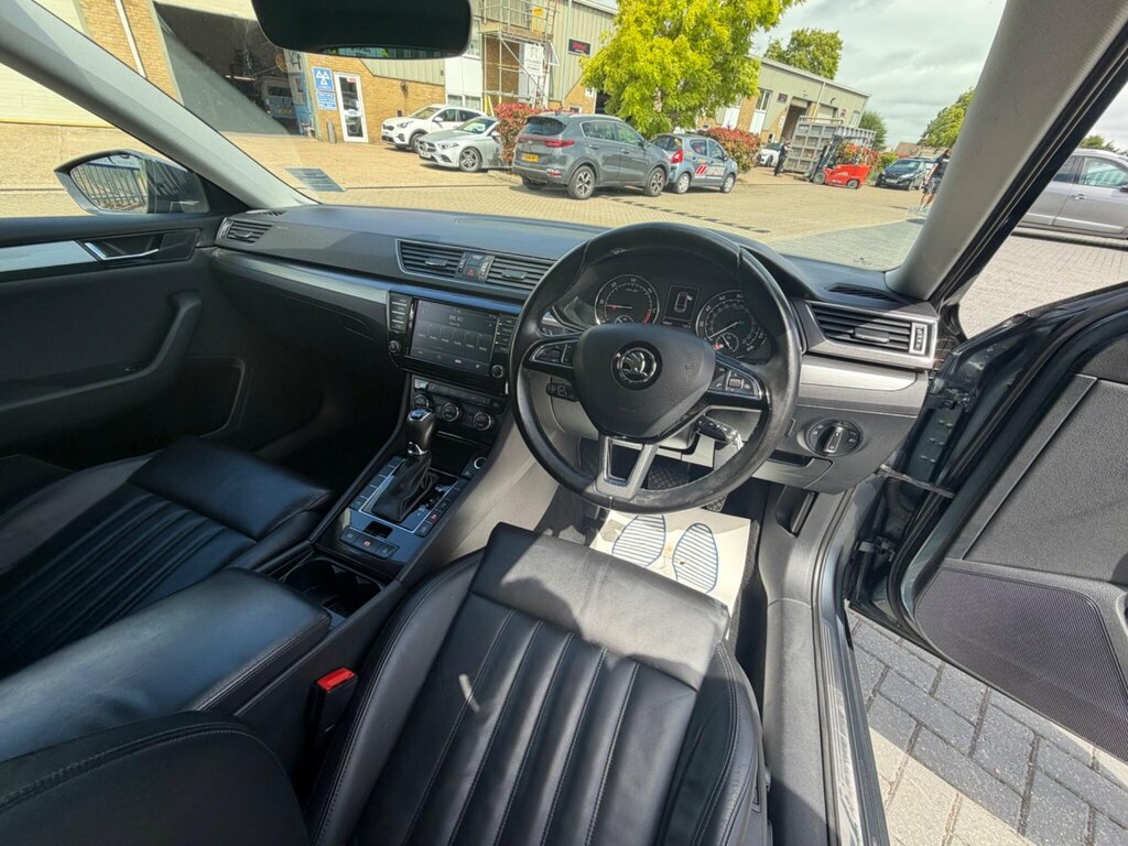 Skoda Superb Estate Blue #15