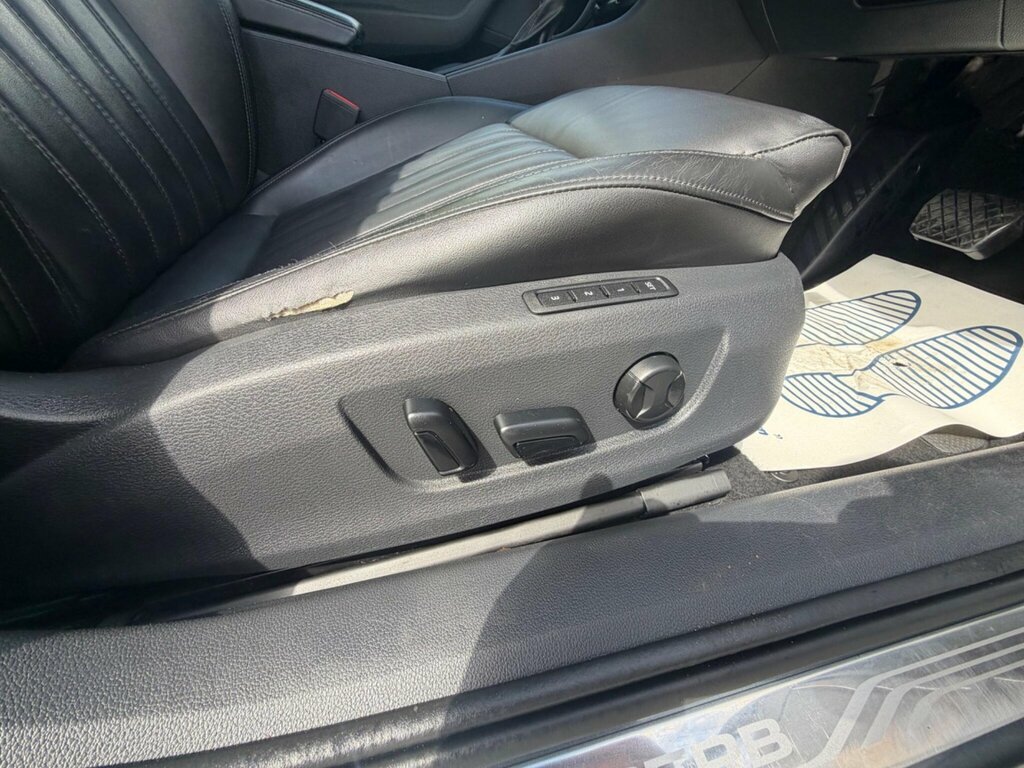Skoda Superb Estate Blue #14