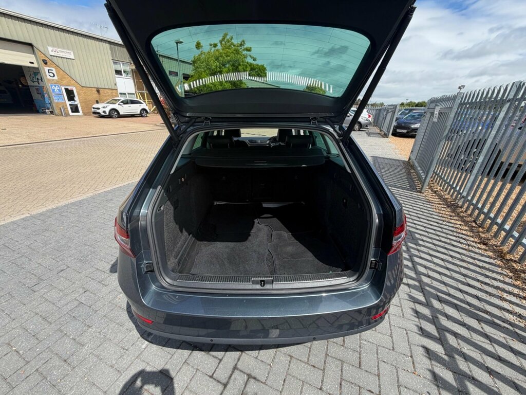 Skoda Superb 2.0 Tdi Se L Executive Dsg 6Spd 4Wd Euro 6 S Grey #5