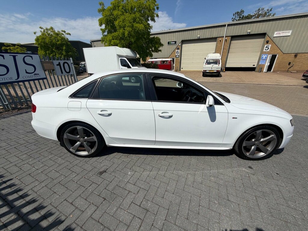 Audi A4 2.0 Tdi Black Edition Multitronic Euro 5 White #3