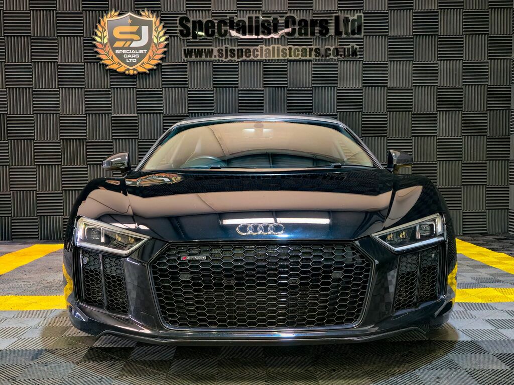 Audi R8 Convertible Black #2