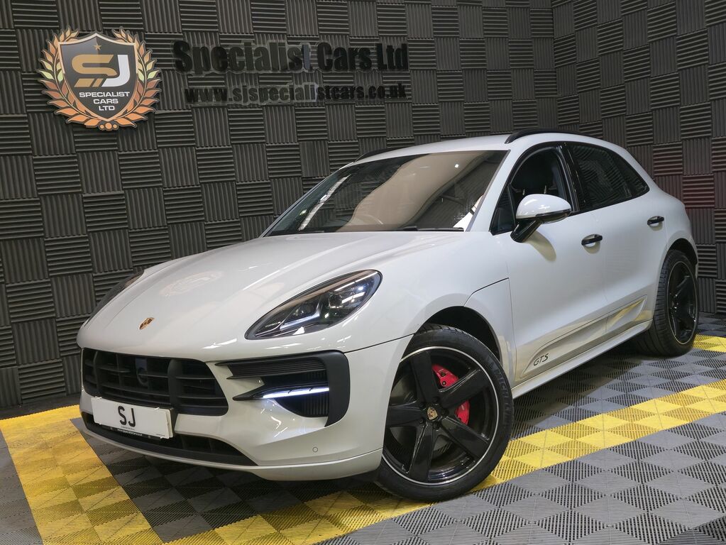 Porsche Macan Suv Black #2