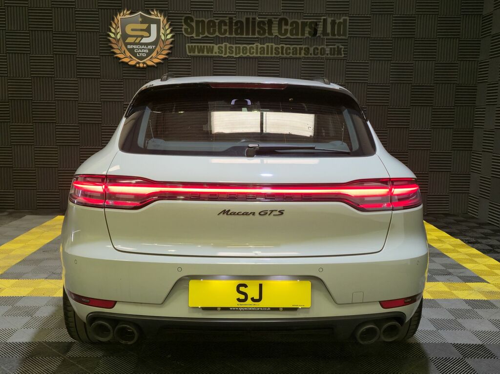 Porsche Macan Suv Black #4
