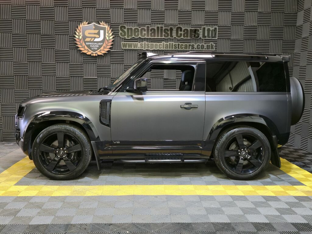 Land Rover Defender 90 Defender V8 Carpathian Edition Black #4