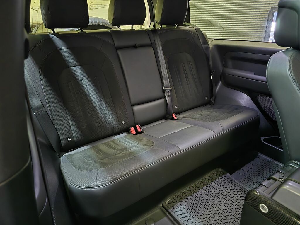 Land Rover Defender 90 X-dynamic Se Black #16