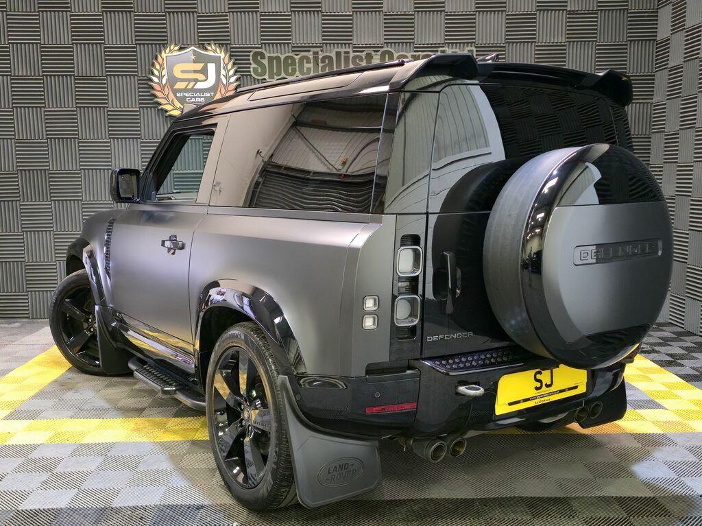 Land Rover Defender 90 X-dynamic Se Black #9