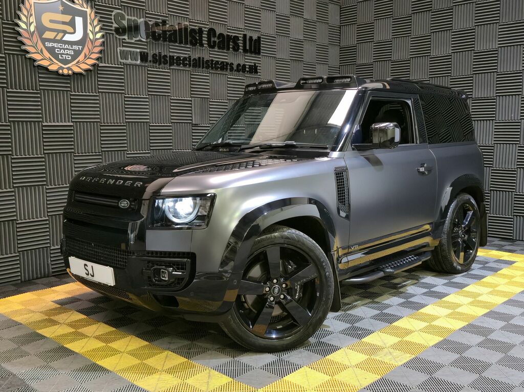 Land Rover Defender 90 Defender V8 Carpathian Edition Black #3