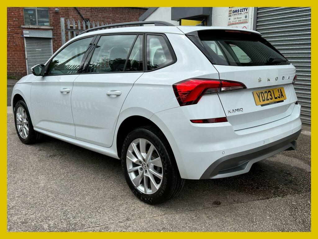 Skoda Kamiq Suv 1.0 Tsi Se Euro 6 Ss 202323 YD23LJA White #4