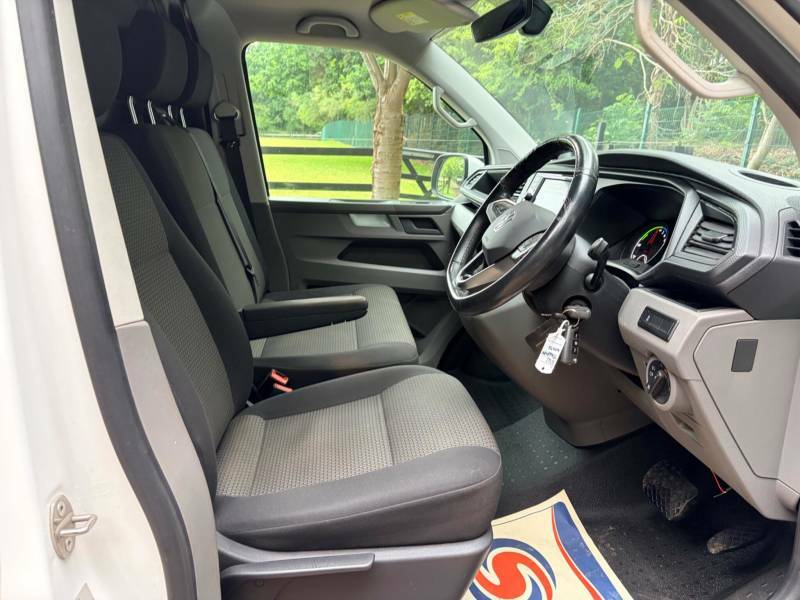 Volkswagen E-Transporter E 110 37.3Kwh Advance Lwb White #4