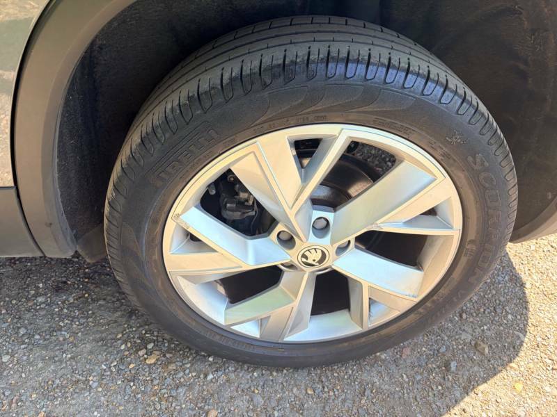 Skoda Kodiaq Se White #19