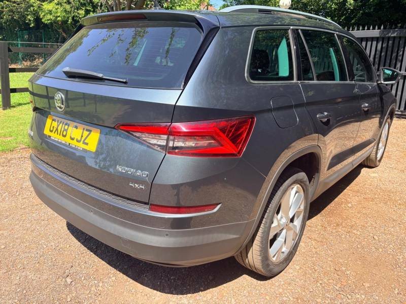 Skoda Kodiaq Se White #8