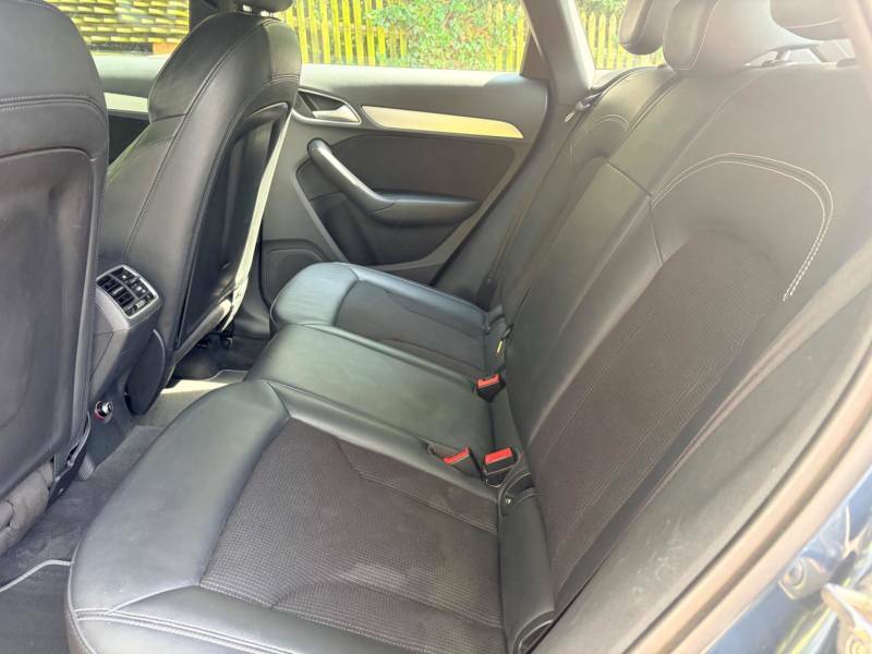 Audi Q3 1.4T Fsi S Line Edition Black #20