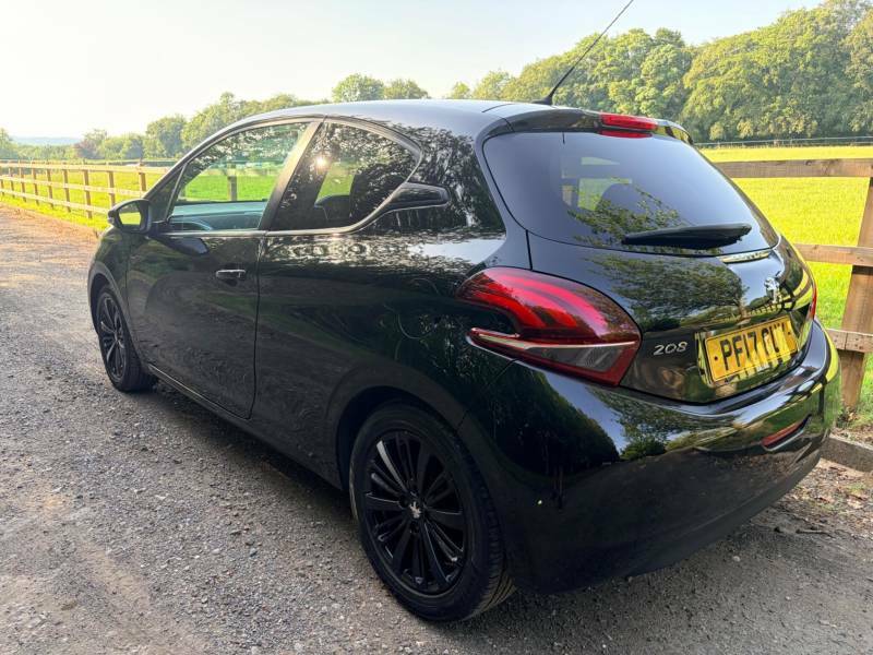 Peugeot 208 1.2 Puretech Black Edition Euro 6 Black #4