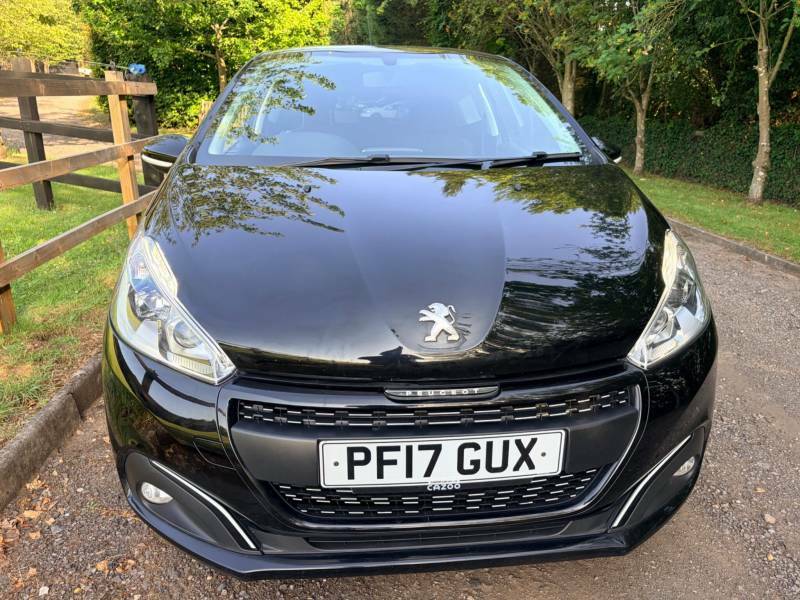 Peugeot 208 1.2 Puretech Black Edition Euro 6 Black #2