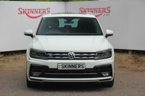 Volkswagen Tiguan R-line Tech Tdi WN69XPK White #2