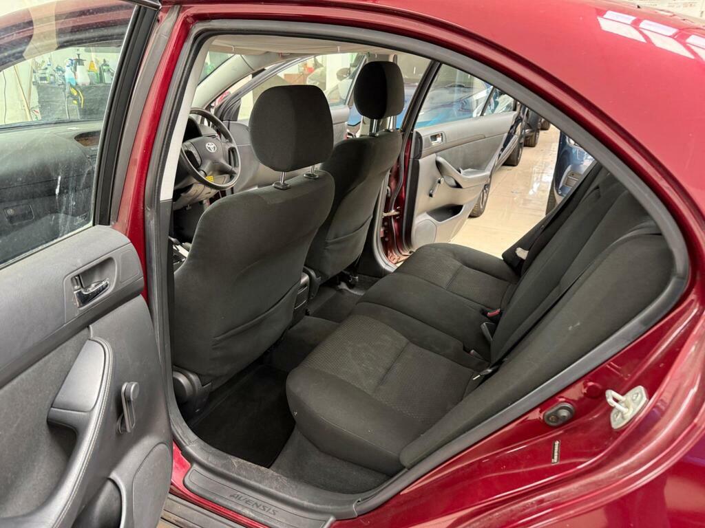 Toyota Avensis  Red #37