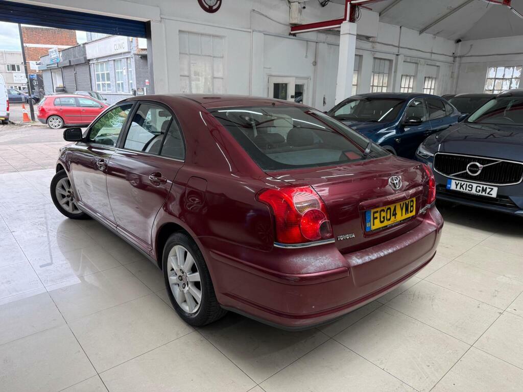 Toyota Avensis  Red #12