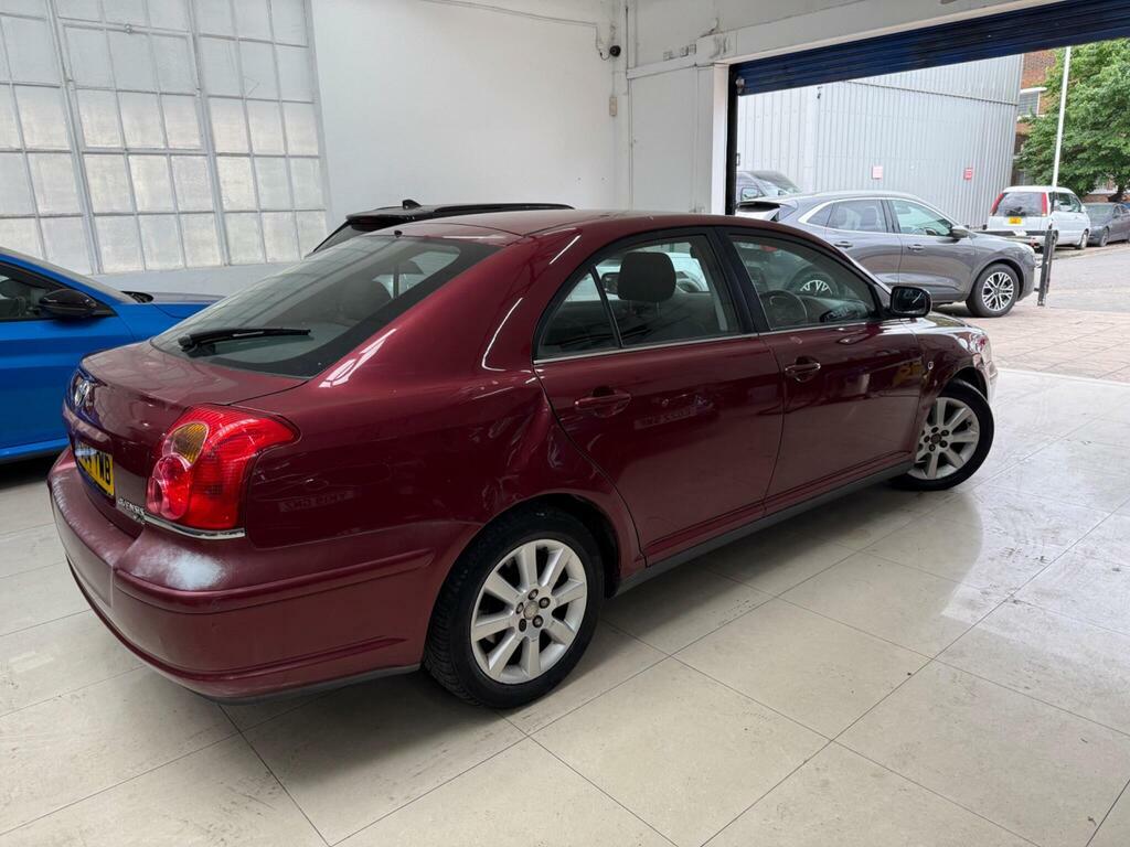 Toyota Avensis  Red #7