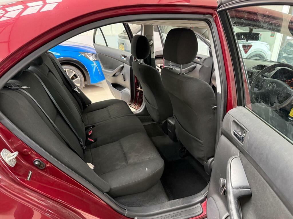 Toyota Avensis  Red #34