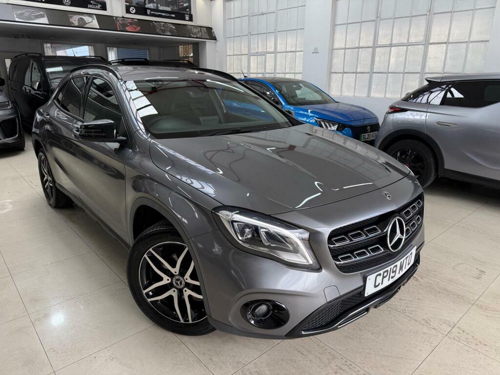 Mercedes-Benz GLA Class 1.6 Gla180 Urban Edition 7G-dct Euro 6 S S CP19MTO Grey #2