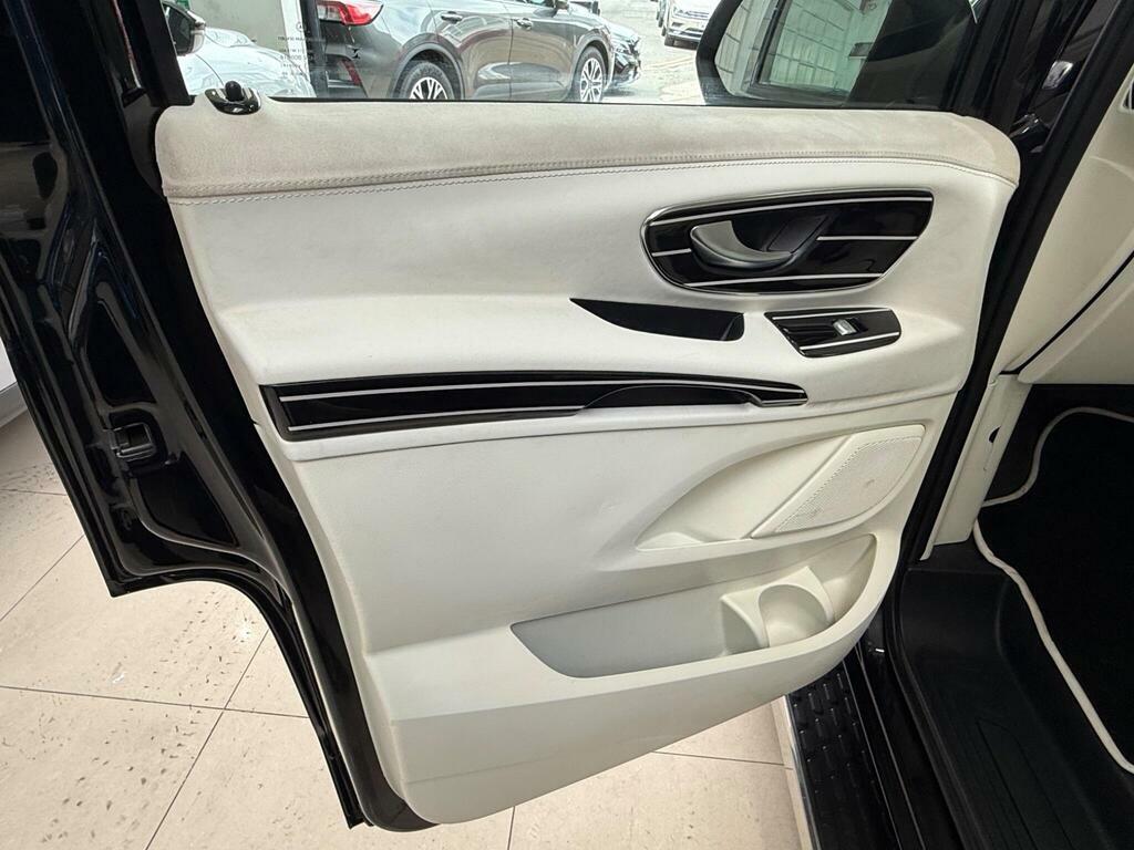 Mercedes-Benz Vito Mpv White #43