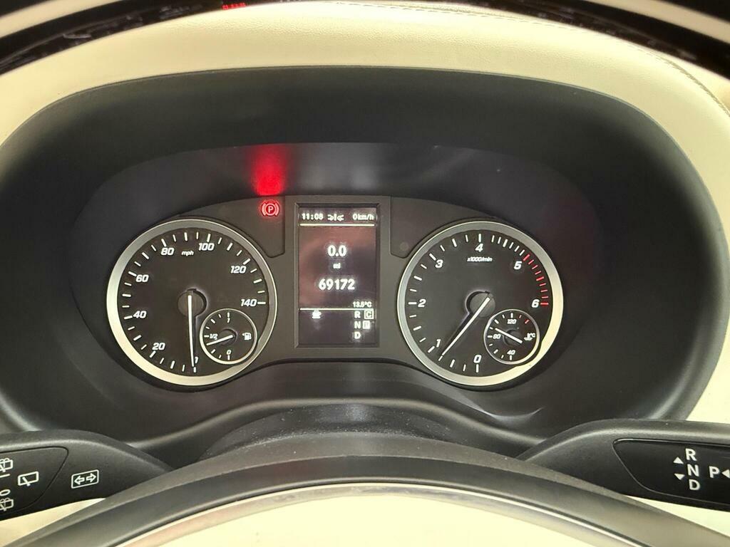 Mercedes-Benz Vito Mpv White #51