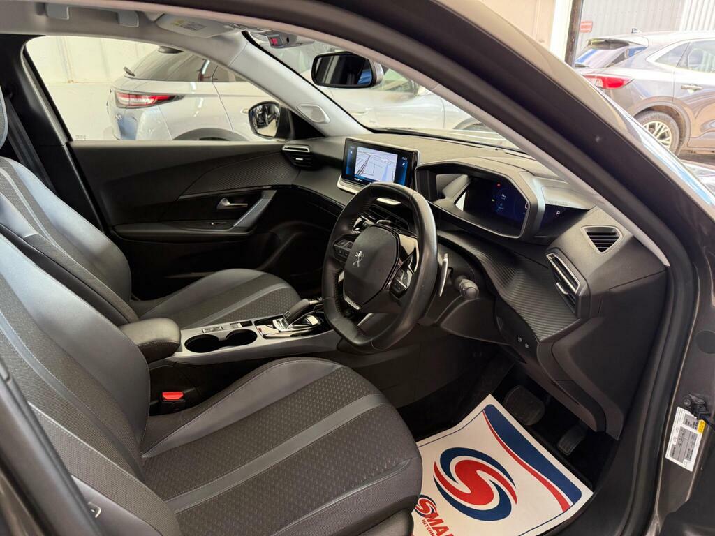 Peugeot 2008 Puretech Ss Allure Grey #17