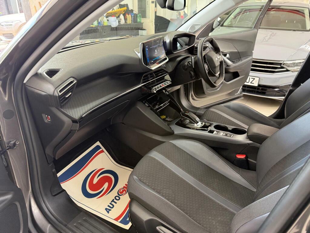Peugeot 2008 Puretech Ss Allure Grey #32