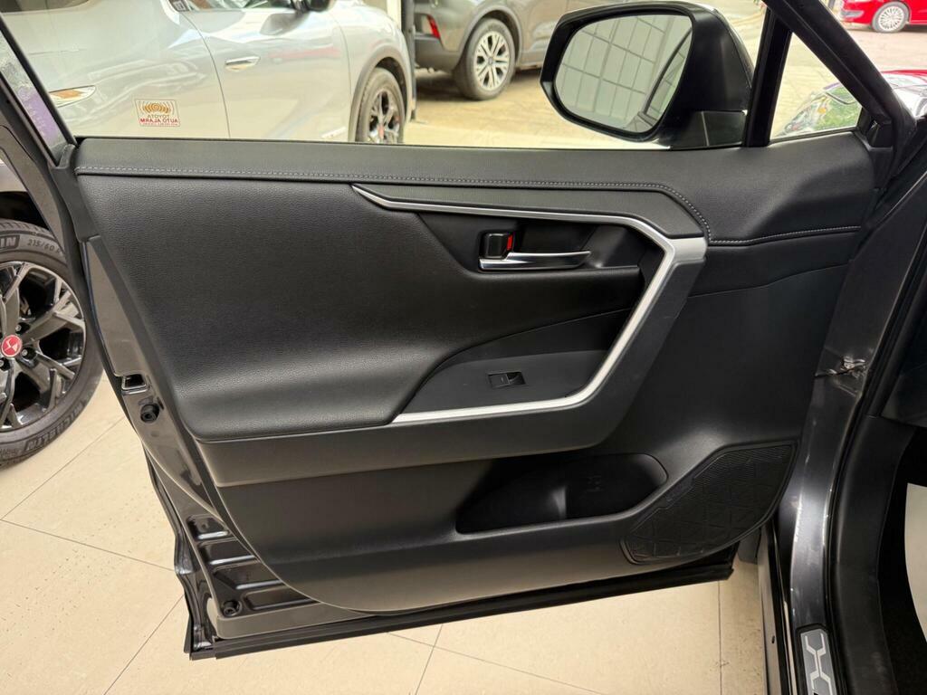 Toyota Rav 4 Design Black #36
