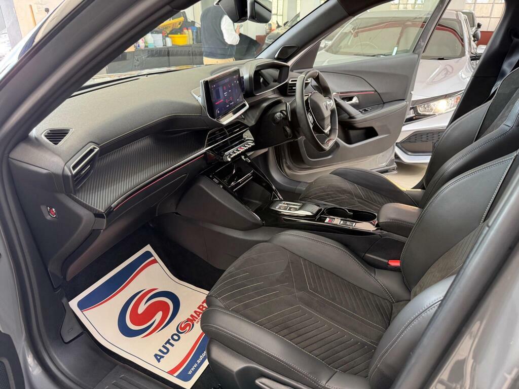 Peugeot 2008 1.2 Puretech Allure Grey #37