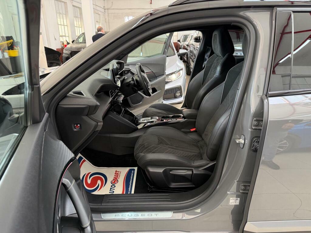Peugeot 2008 1.2 Puretech Allure Grey #41