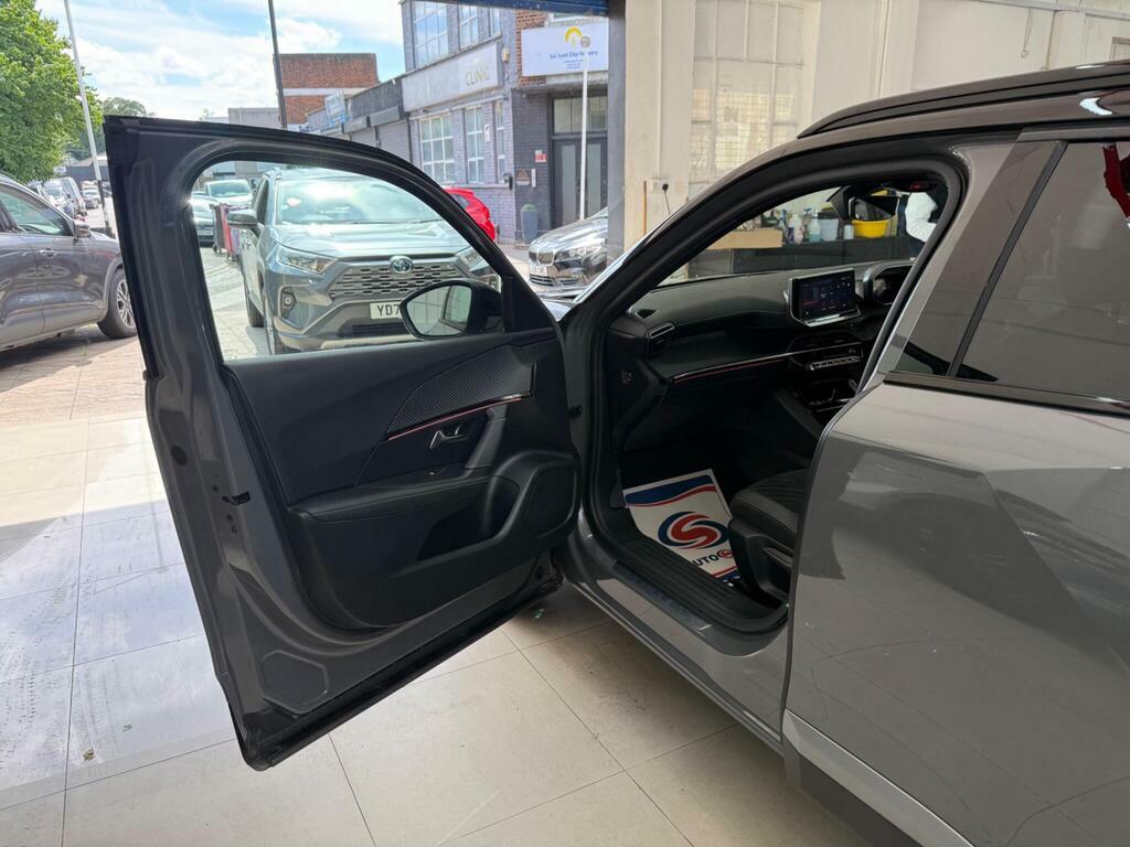Peugeot 2008 1.2 Puretech Allure Grey #39