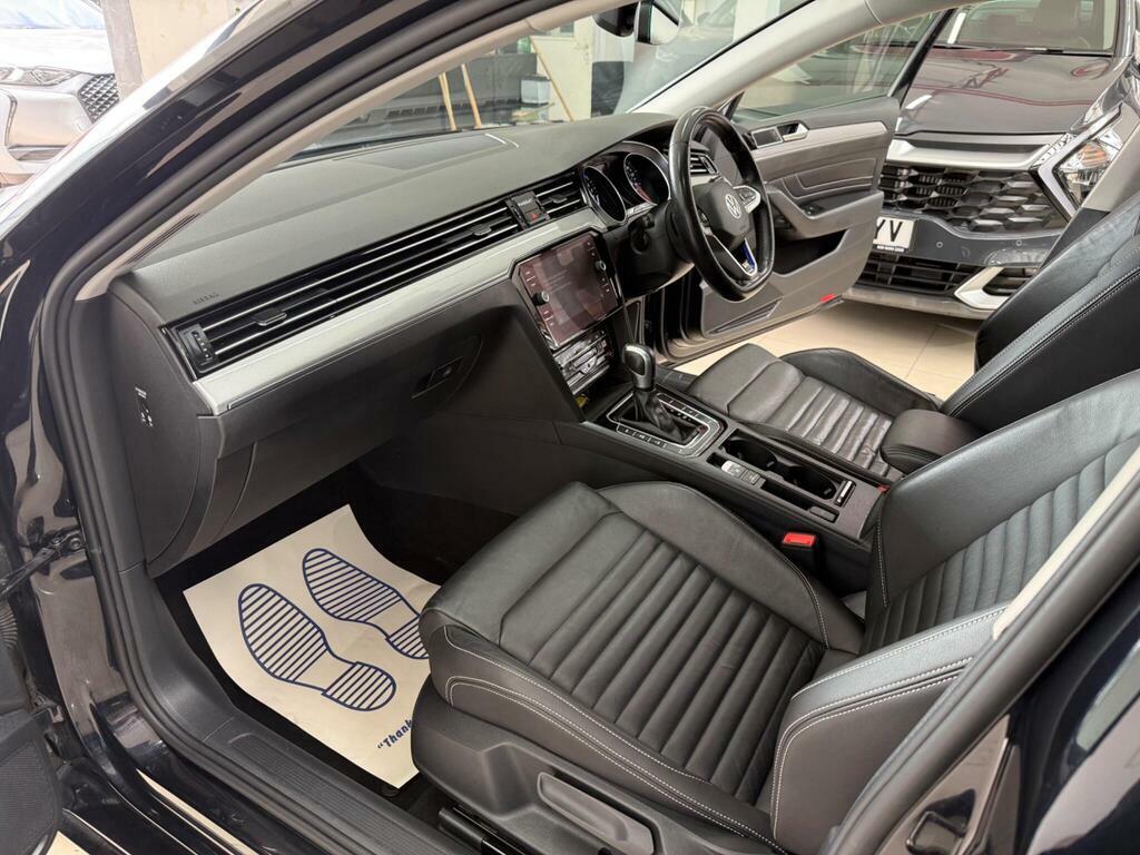 Volkswagen Passat Se Nav Black #34