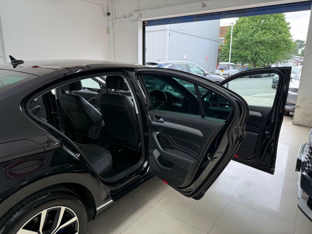 Volkswagen Passat Se Nav Black #40