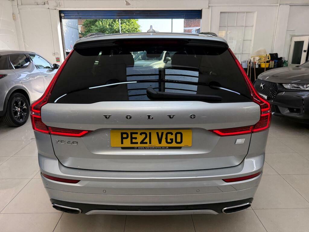 Volvo XC60 R Design White #10
