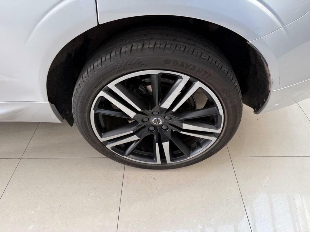 Volvo XC60 R Design White #58