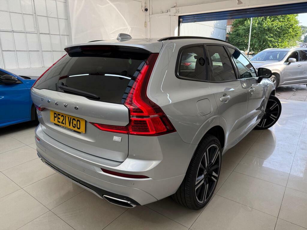 Volvo XC60 R Design White #8