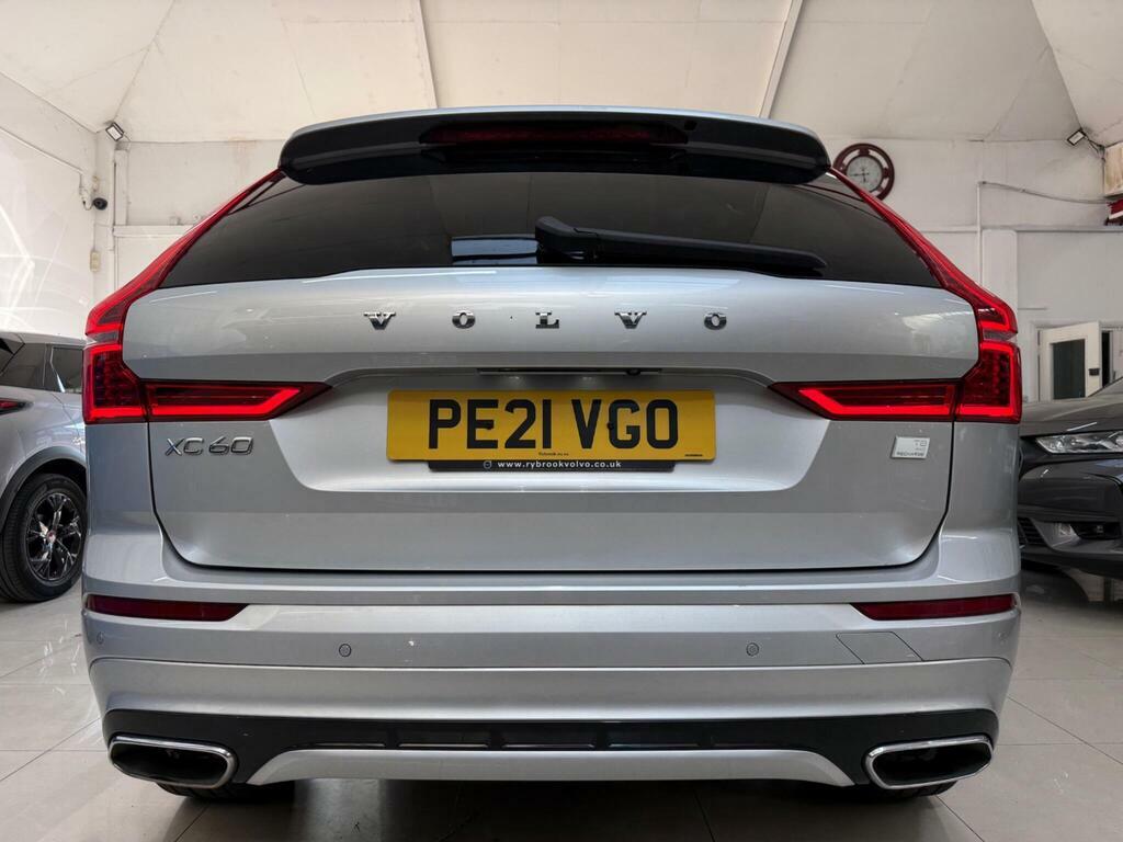 Volvo XC60 R Design White #9