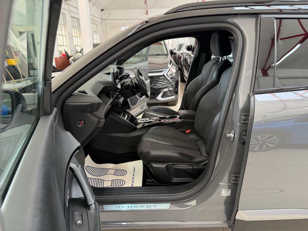Peugeot 2008 1.2 Puretech Active Euro 6 Ss Black #40
