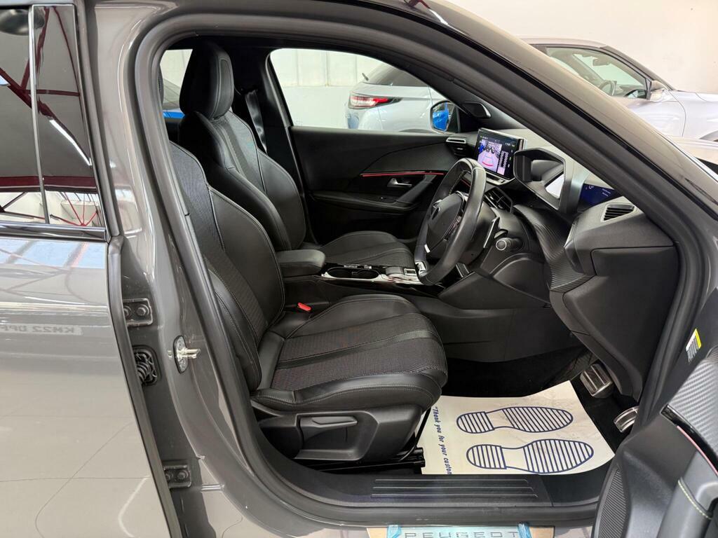 Peugeot 2008 1.2 Puretech Active Euro 6 Ss Black #17
