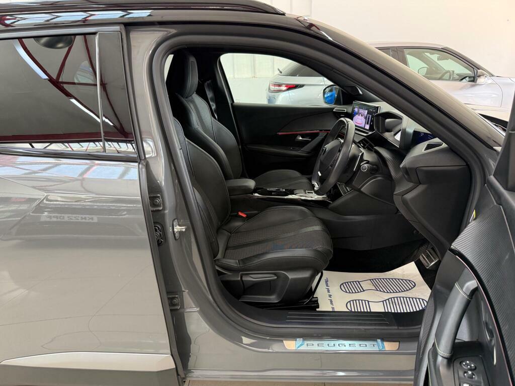 Peugeot 2008 1.2 Puretech Active Euro 6 Ss Black #16