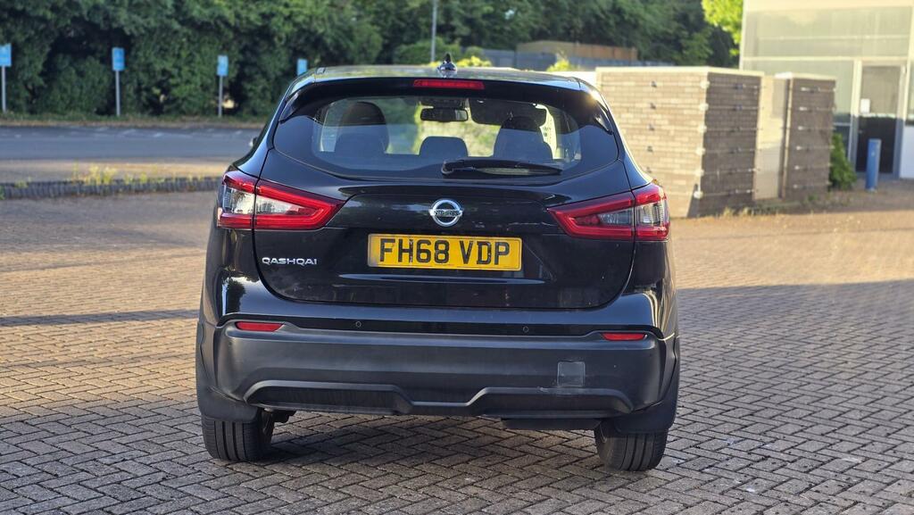 Nissan Qashqai 1.5 Dci Acenta Premium Suv Euro FH68VDP Black #6