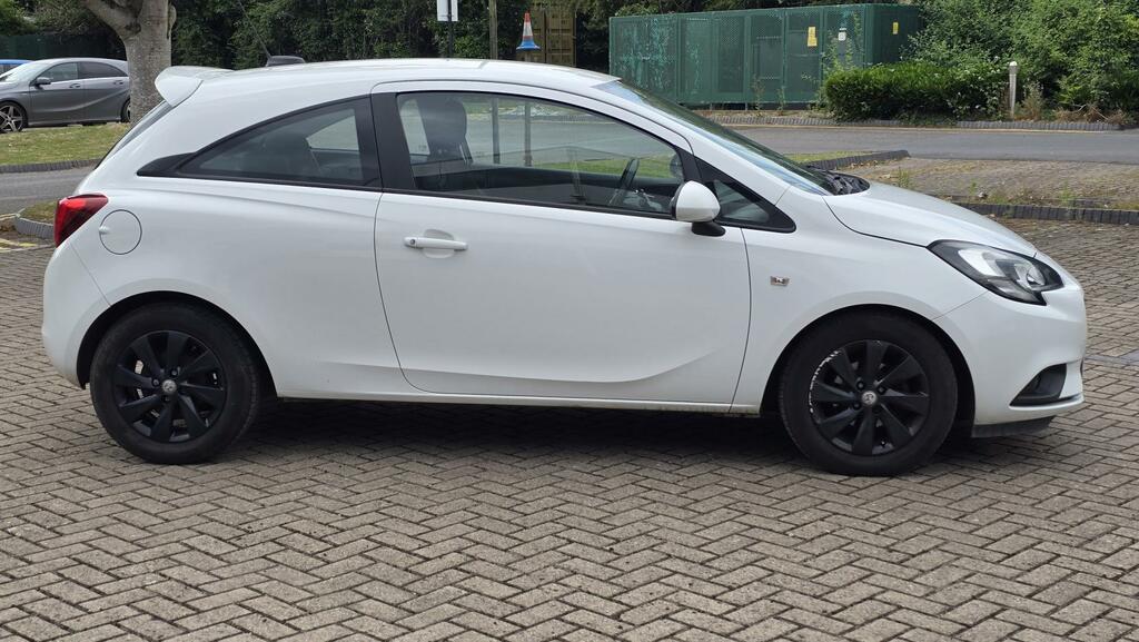 Vauxhall Corsa 1.4I Ecoflex Design Hatchback Eu DP17WLD White #4