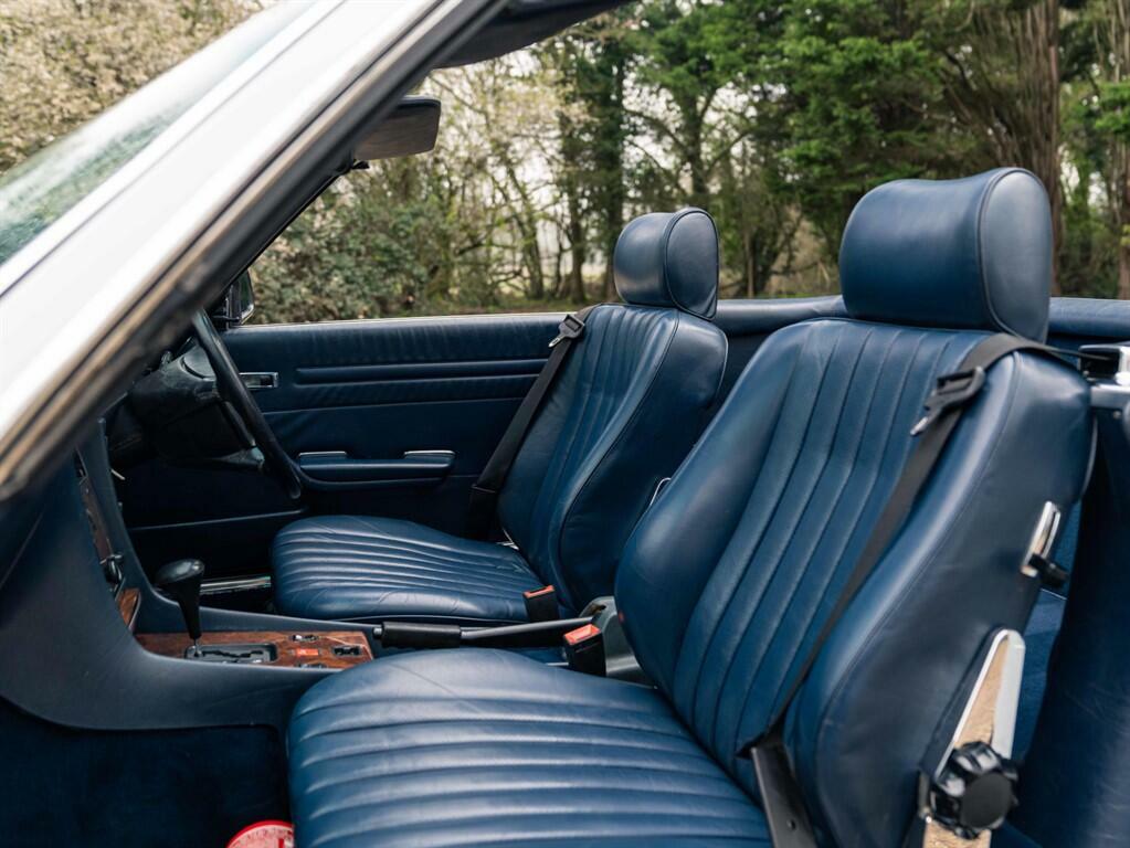 Mercedes-Benz SL Class 4.2 2dr White #6
